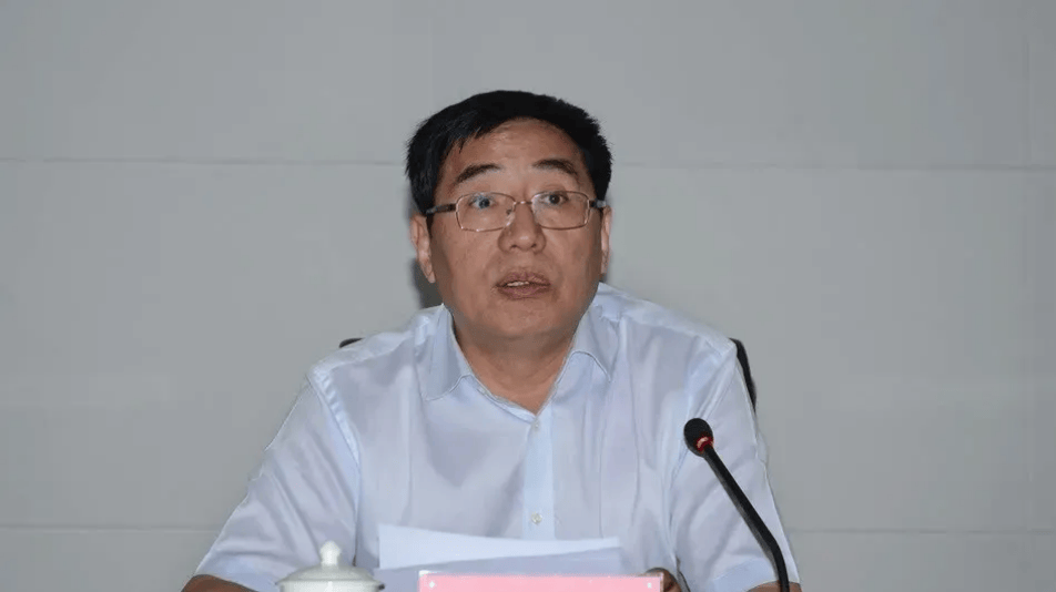 当过市长、市委书记、省委组织部常务副部长、副省长，杨子兴非法收受他人财物，数额特别巨大